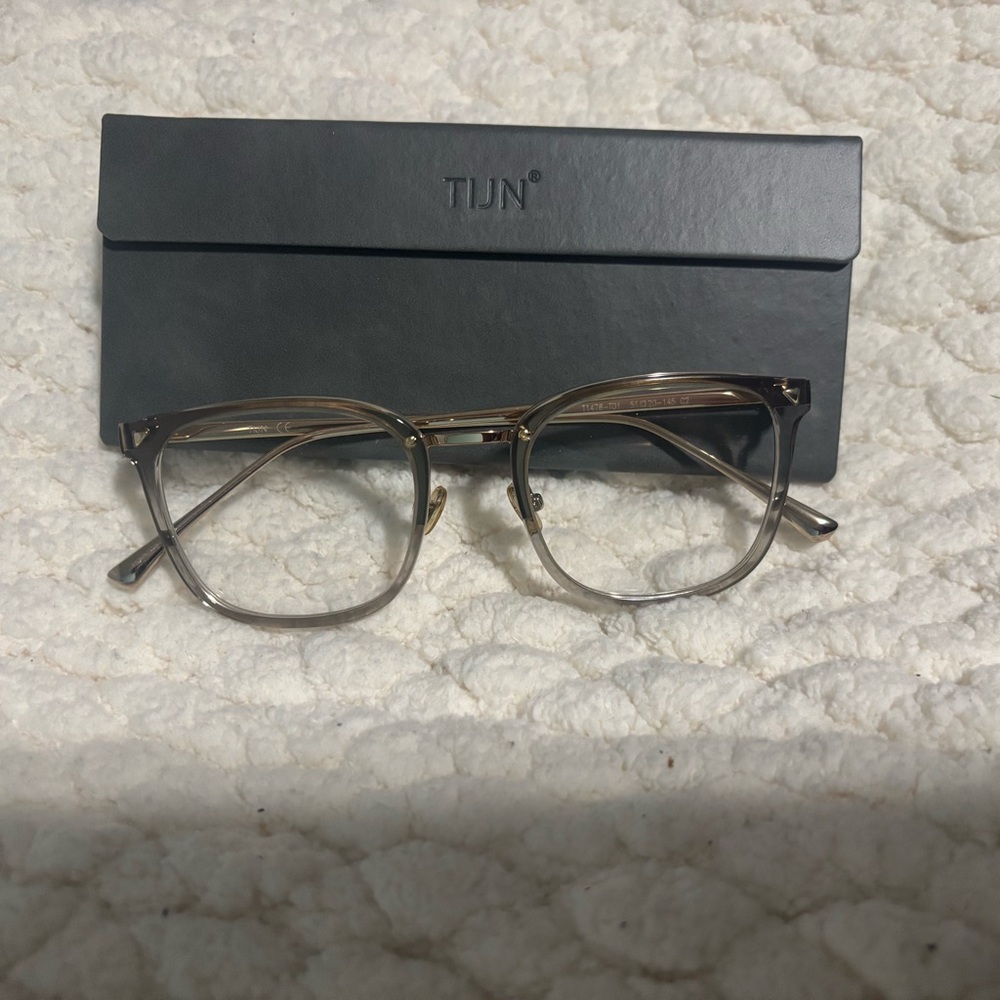 Women's Brown Glasses - No prescription